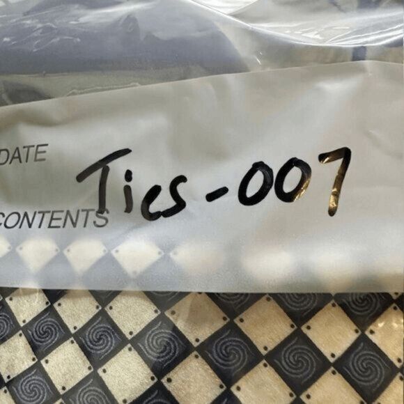 Salvatore Pellegrino Men's Diamond Spiral Silk Neck Tie Black Cream - Picture 8 of 8